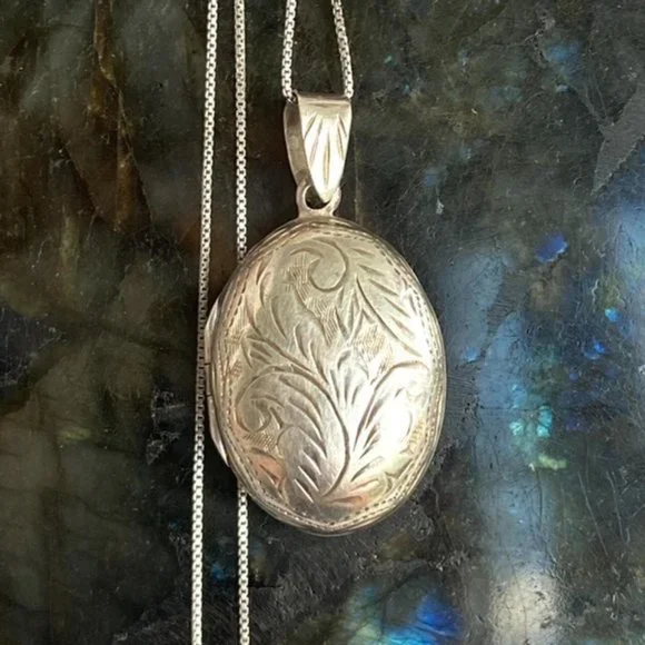 VTG Sterling Silver 925 Oval Etched Photo Locket Pendant Necklace 18" Box Chain - Picture 16 of 16
